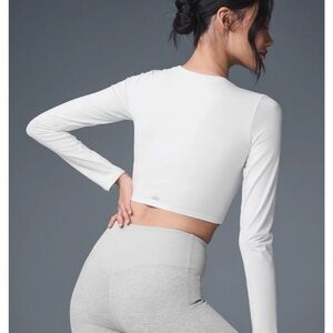 ALO Yoga White Long-Sleeve Crop Top